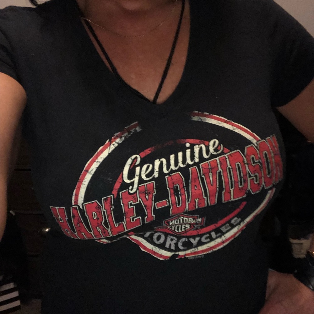 Harley-Davidson Black v neck t-shirt